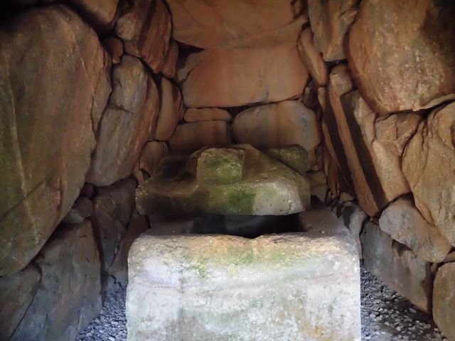 都塚古墳の石棺_都塚古墳