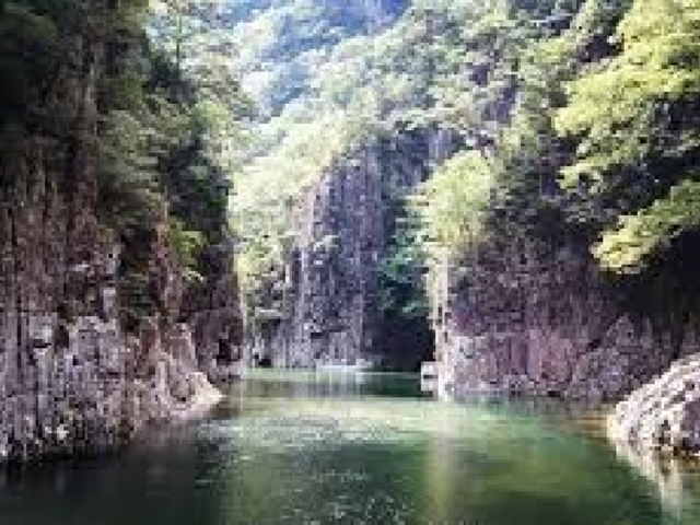 綺麗な川_三段峡