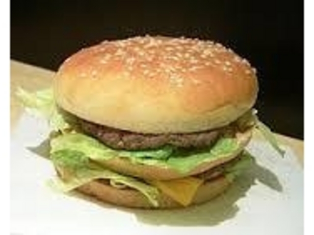 ダブル_マクドナルド24号岩出店