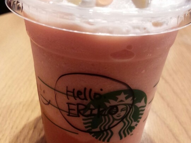 ストロベリーフラペチーノ_スターバックスコーヒー 札幌発寒店