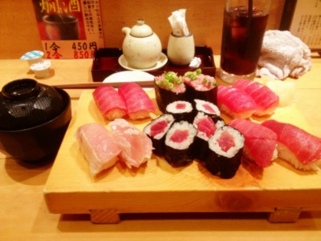 マグロ中心に1000円少し超くらいの価格でした_ふらり寿司 別邸