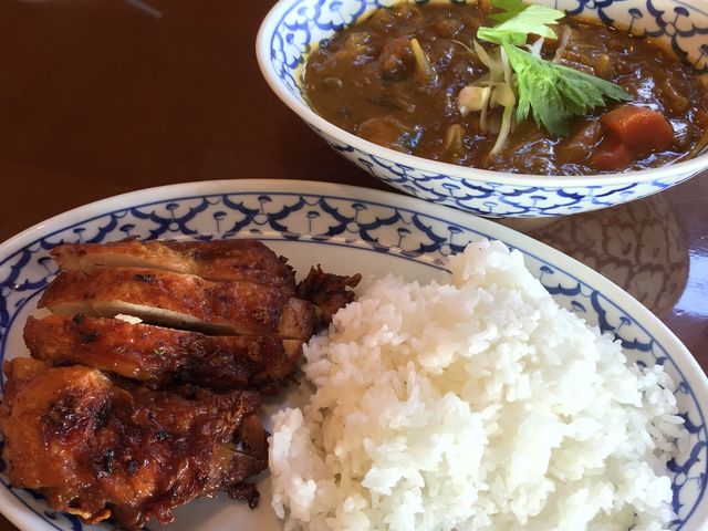 チキンのカレー_カフェくるくま