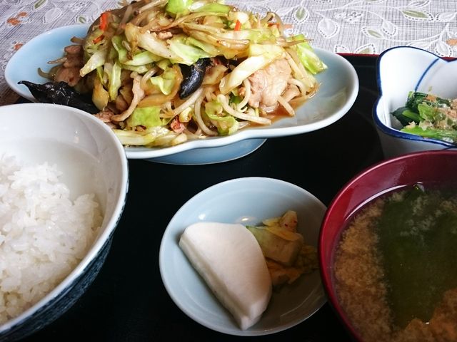 野菜炒め定食 半ライス_味喜食堂