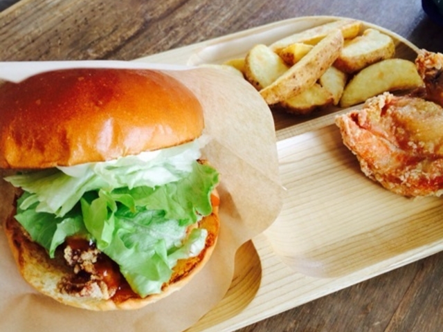 ハンバーガー_チキンペッカー
