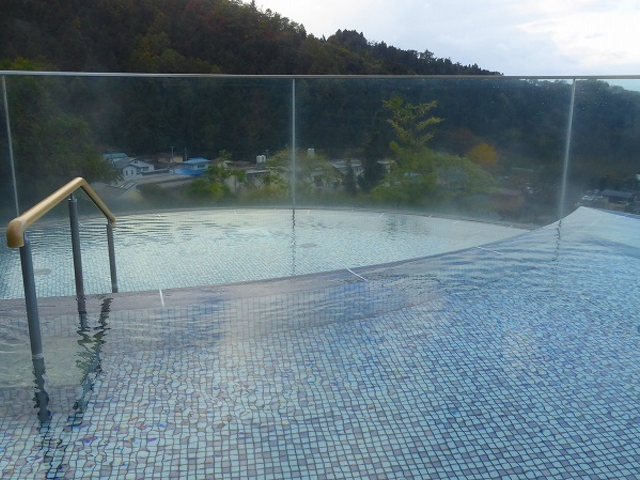 福島県・会津市・ホテル東鳳・宙の湯 (露天風呂)_御宿 東鳳
