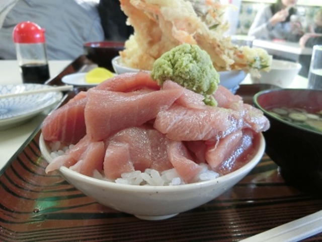 マグロ丼(小)_鶴亀屋食堂