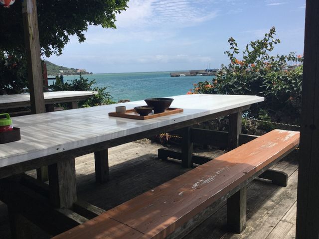 屋外席からの眺め_もずくそばの店 くんなとぅ