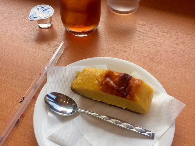 スイートポテトと飲み物のセットです♪_クランベリー 白樺通り店