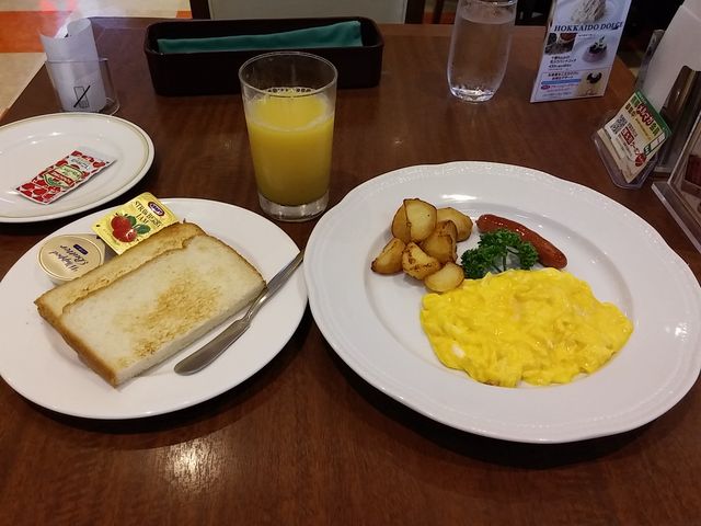 モーニング_ロイヤルホスト新潟駅前店