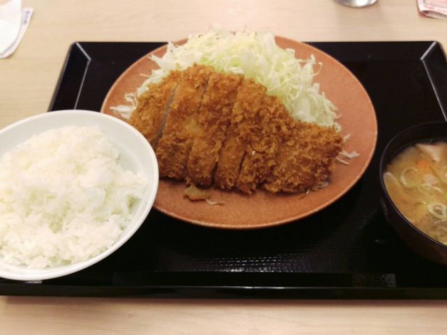 ロースカツ定食_かつや相模原橋本店