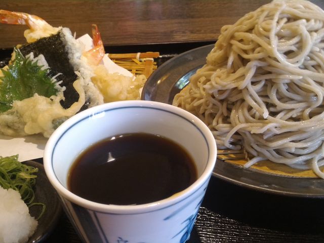 天ざるセット_蕎麦切 塩釜