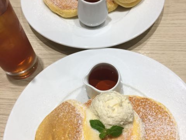 シロップもたっぷり!_幸せのパンケーキ 表参道店