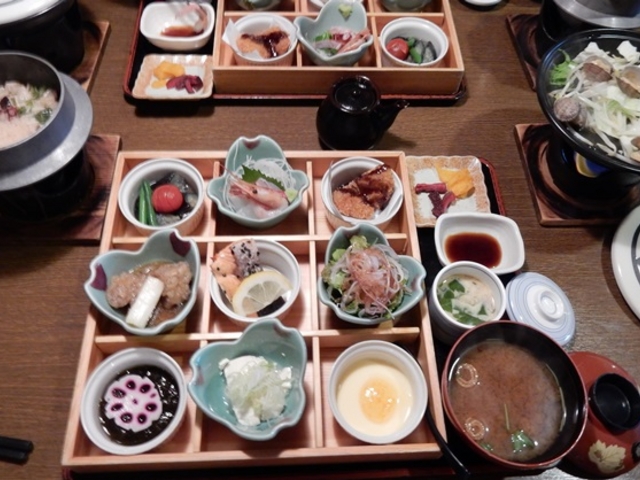 にぎわい膳_まるい家
