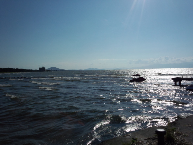 琵琶湖です_琵琶湖のみえる丘
