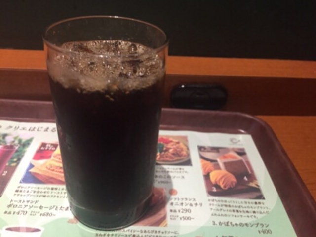 電源もあります。_カフェ・ド・クリエ飯田橋東口店