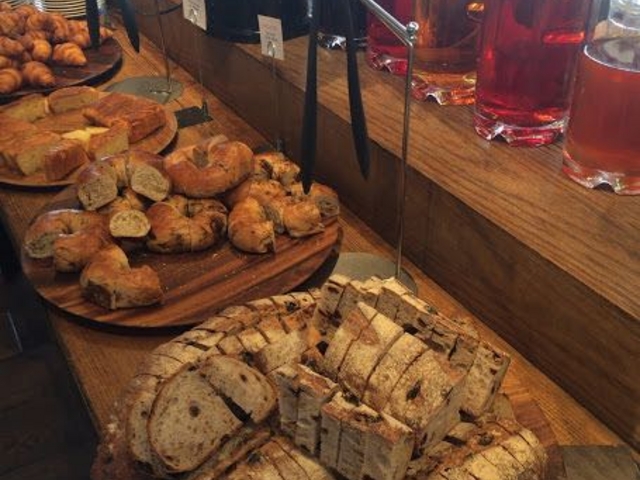 パンだけでなくドリンクも飲み放題です_24/7 トゥエンティフォーセブン restaurant