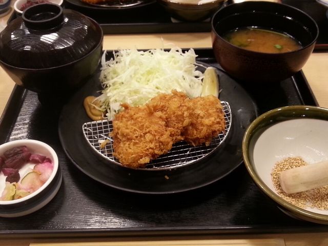ひれかつ定食_華屋与兵衛 相模原小山店