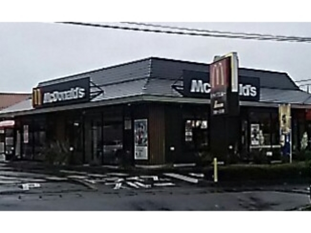 ドライブスルー_マクドナルド鹿沼インター通り店