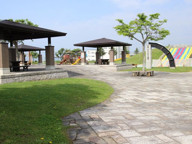 新しい公園_妹背牛町遊水公園うらら
