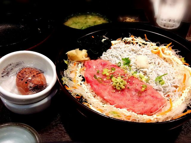 ネギトロしらす丼_しらす問屋 とびっちょ 参道店