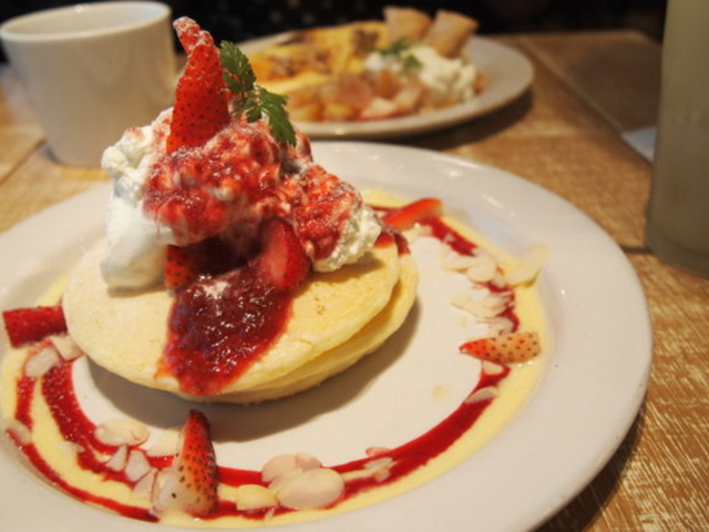 ストロベリーセット(ドリンク付)¥1080 _j.s.pancakecafe 天王寺ミオ店