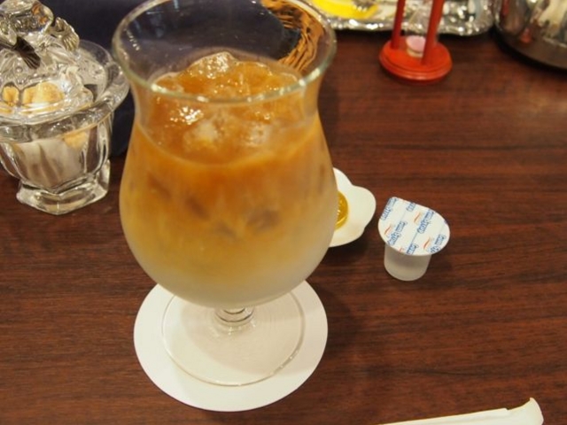 アイスカフェオレ¥520_リッケッツァ・トレ(RICCHEZZA TRE)