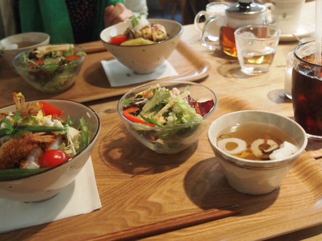 豆茶風えびフライ丼(ドリンク付)¥950_カフェ豆茶神戸元町店
