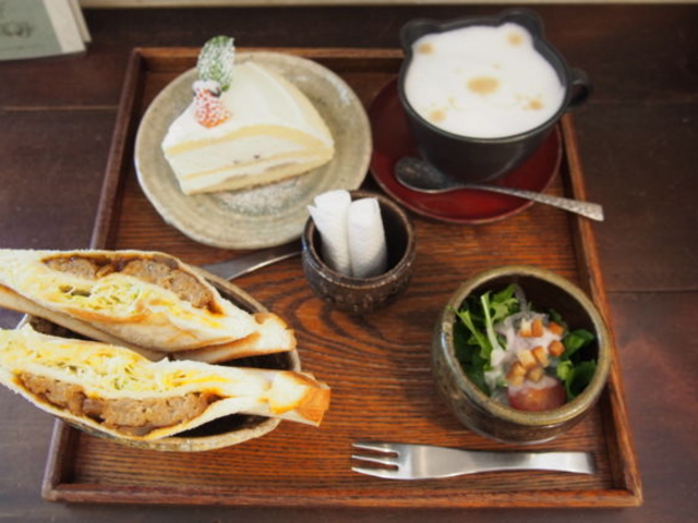 休日のランチセット¥1400_Cafaゆう 梅田店