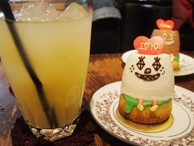 レアチーズケーキ¥557_Cake 太陽ノ塔 ULTRA JAM