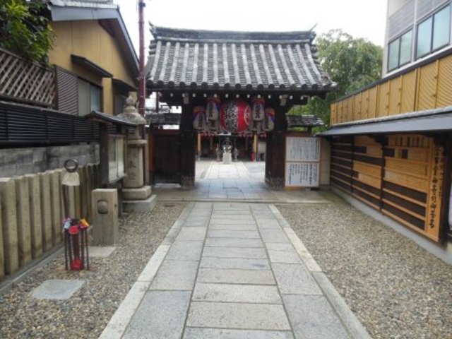 中門_釘抜地蔵(石像寺)