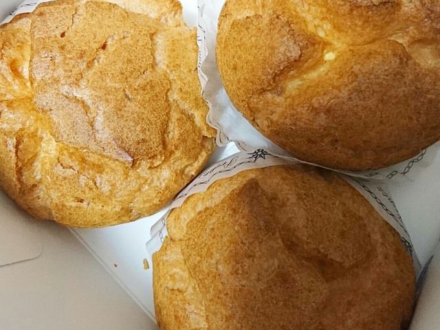 シュークリーム_ケーキハウスツマガリ 本店