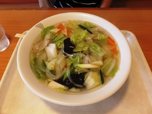 五目ラーメン:なんとも香ばしいスープ_楓らーめんてい