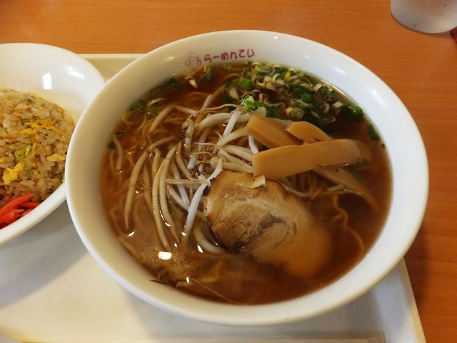 正統派:醤油ラーメン_楓らーめんてい
