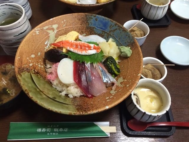 接客も良いですよ!_樽寿司