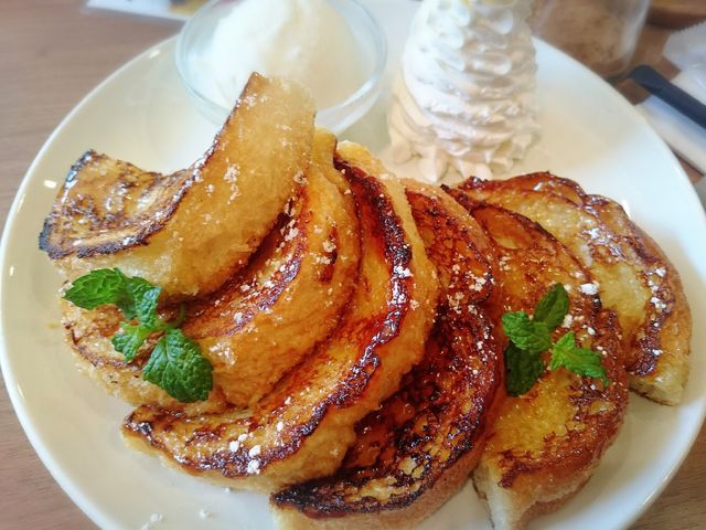 フレンチトーストが美味しい!_アイボリッシュ