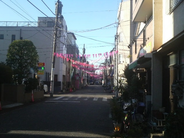 洪福寺松原商店街は朝の準備が始まっていました_洪福寺松原商店街