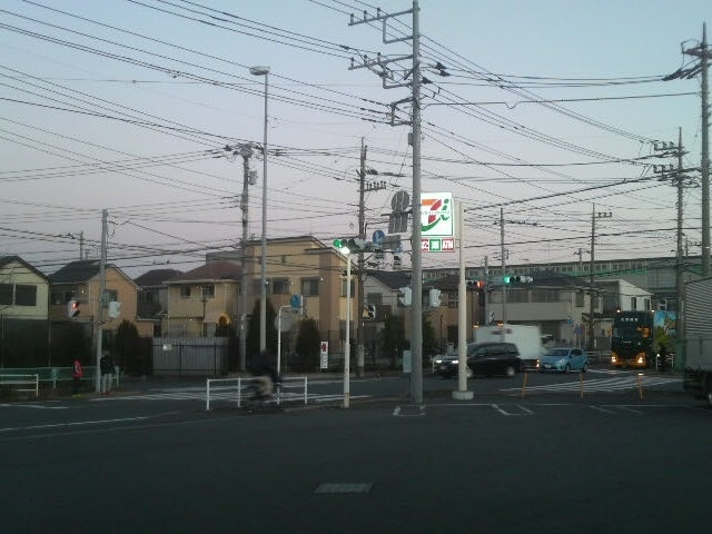 厚木街道・桜森の交差点_厚木街道