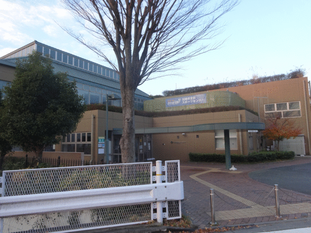 正面玄関_川崎市宮前スポーツセンター