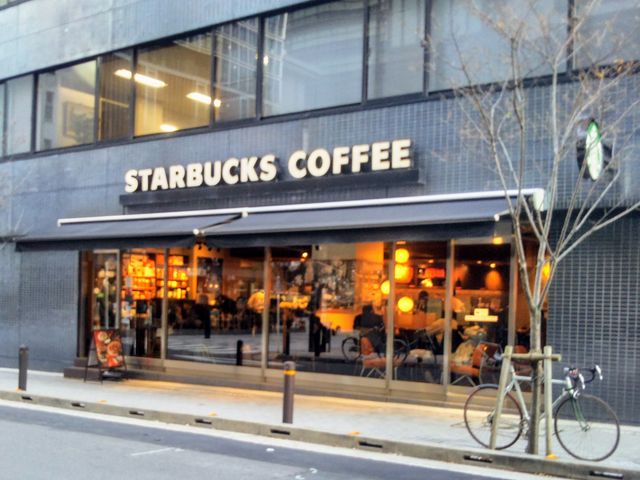 スターバックス・コーヒー 日本橋本町店_スターバックス・コーヒー 日本橋本町店