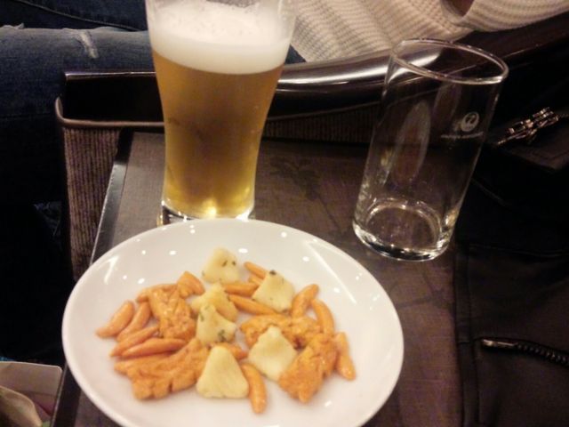 ビール_伊丹空港2階サクララウンジ