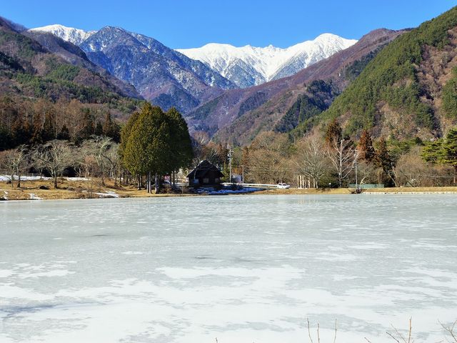 駒ヶ池からの宝剣岳2.931m_菅の台水と文化の森公園