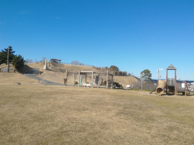 サビ猫さんの小堤山古墳の投稿写真1