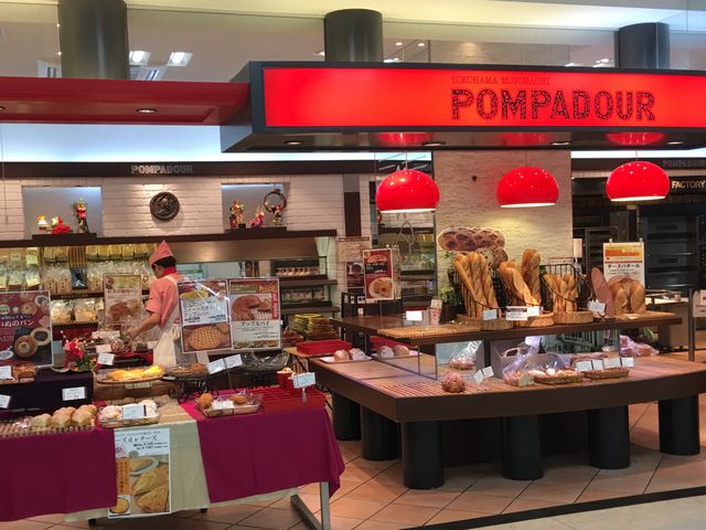 夢彩都の地下一階にあります。_ポンバドウル 長崎夢彩都店
