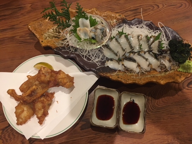 鮑の刺身とフグの唐揚げ_味くらべ