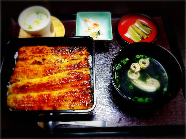 松3340円肝吸い、お新香付き_うな藤