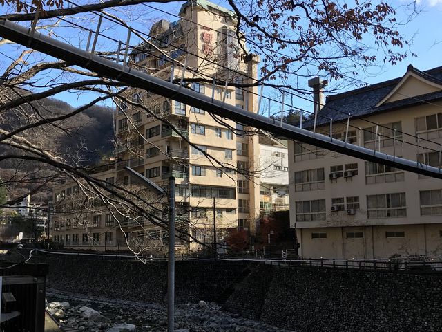 遊歩道から_一柳閣本館
