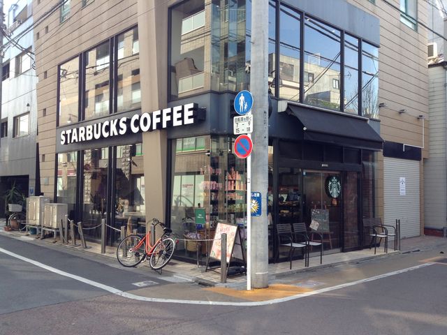 外席は少ない_スターバックス・コーヒー 学芸大駅前店