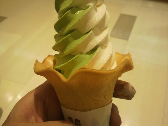 抹茶ソフトクリーム_お茶の井ヶ田 喜久水庵 イオンモール秋田