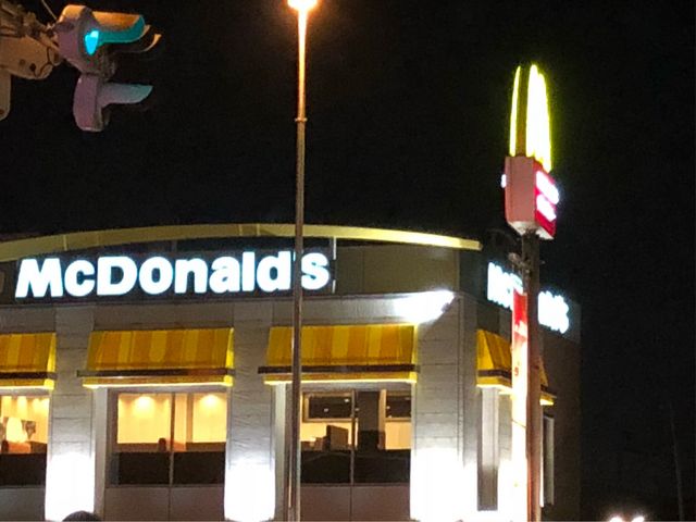 外観_マクドナルド 4号線草加西町店
