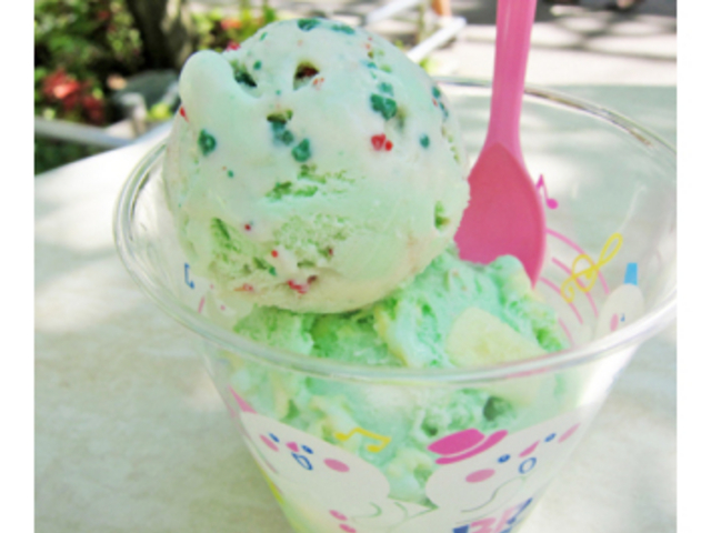 ポッピングシャワーをよく食べています!_サーティワンアイスクリーム 名護店